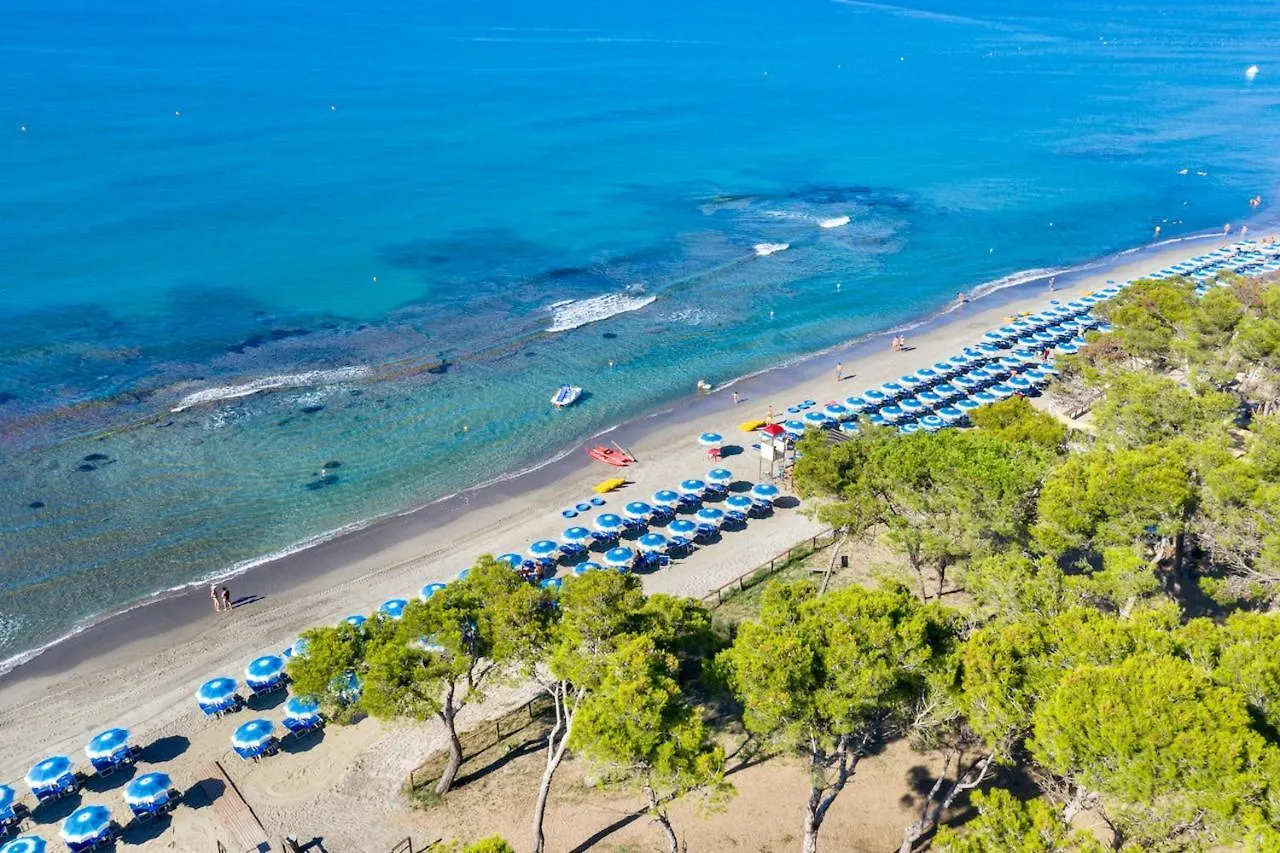 Isa-Appartament Plus: Quad Suite with AC and Private Outdoor Area Piombino