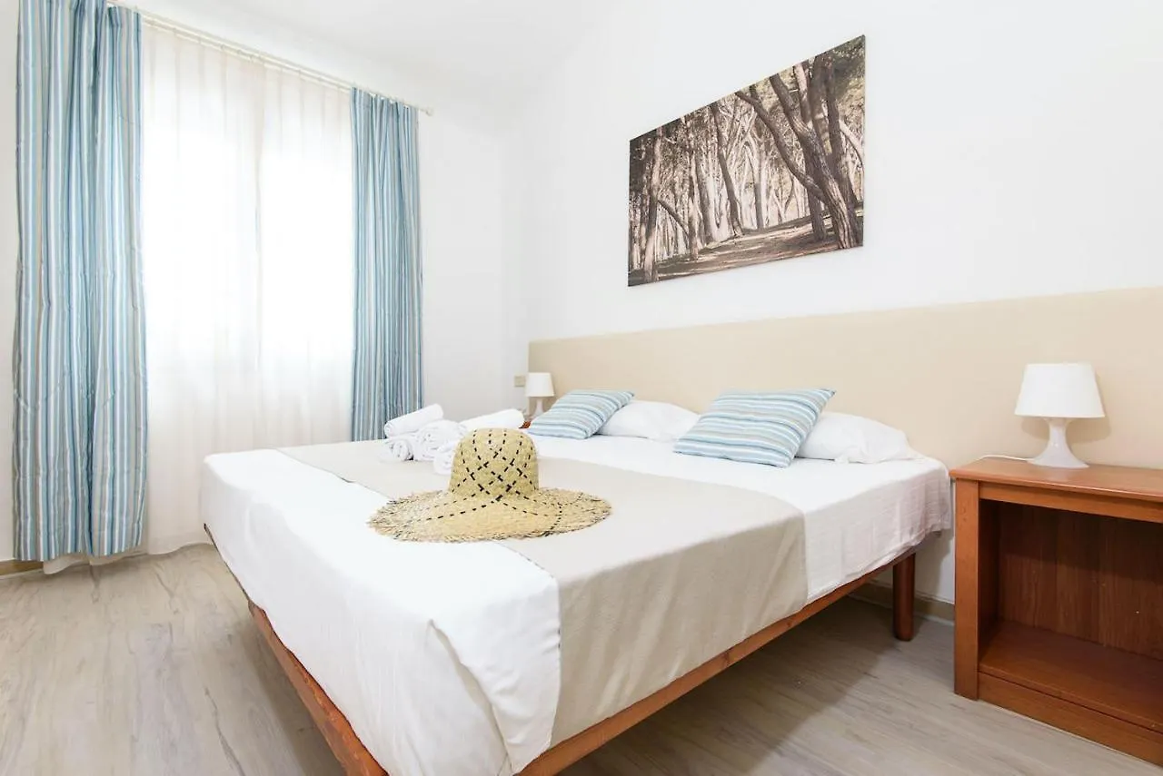 Isa-Appartament Plus: Quad Suite with AC and Private Outdoor Area Piombino Italy