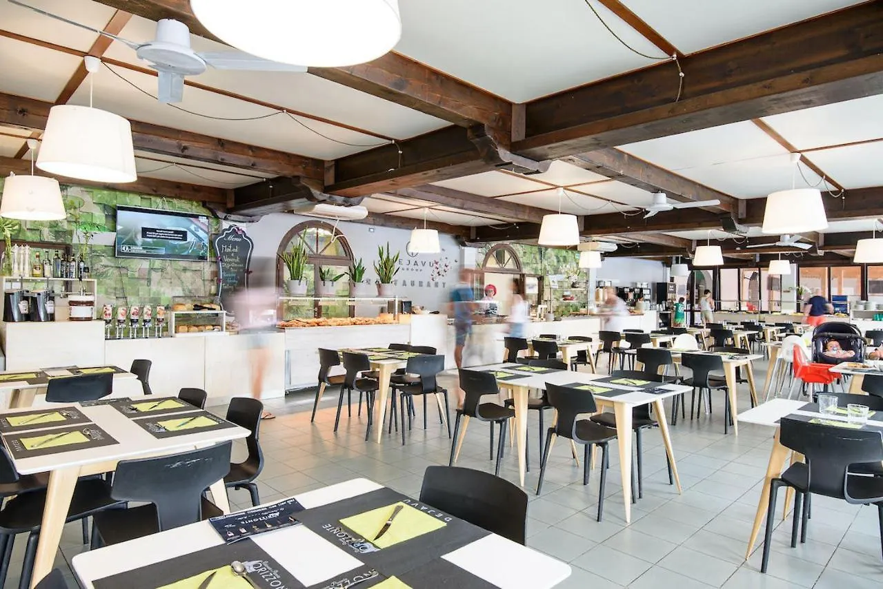 Aparthotel Isa-Appartament Plus: Quad Suite with AC and Private Outdoor Area Piombino